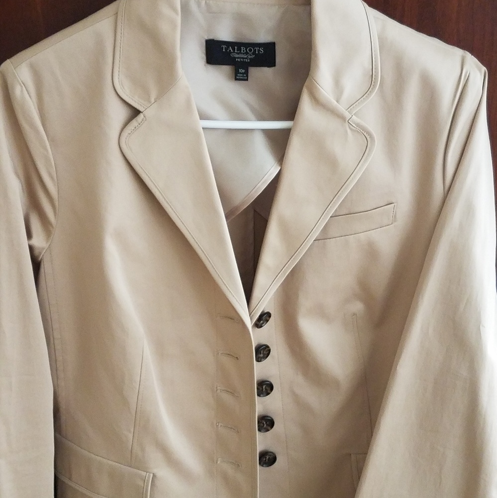 Adorable Talbots 10p  khaki blazer